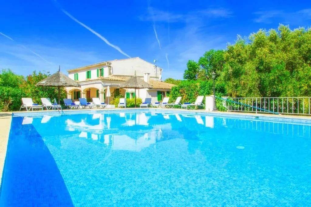Villa Son Perxa In Petra Spain